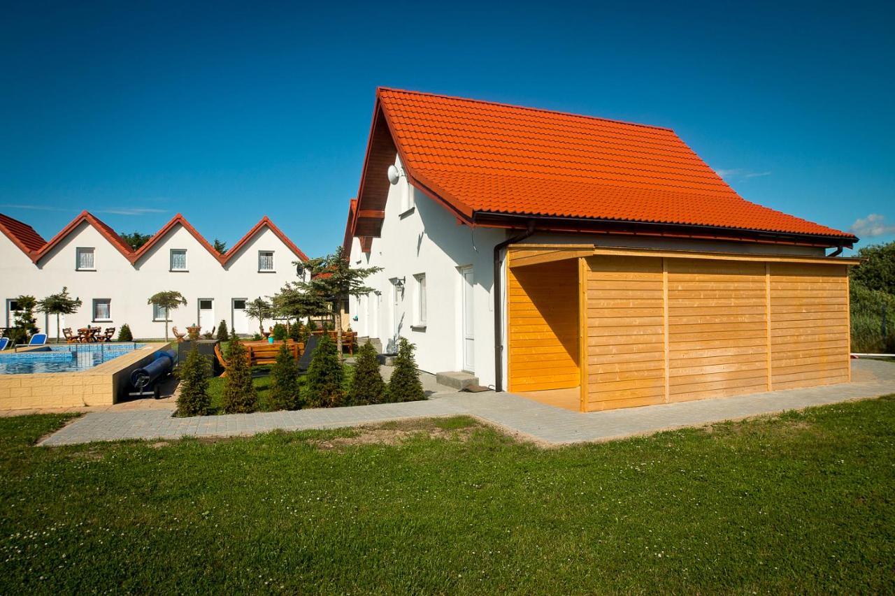 Aqua Fun Domki Z Basenem Ujście-Darłowskie Kültér fotó