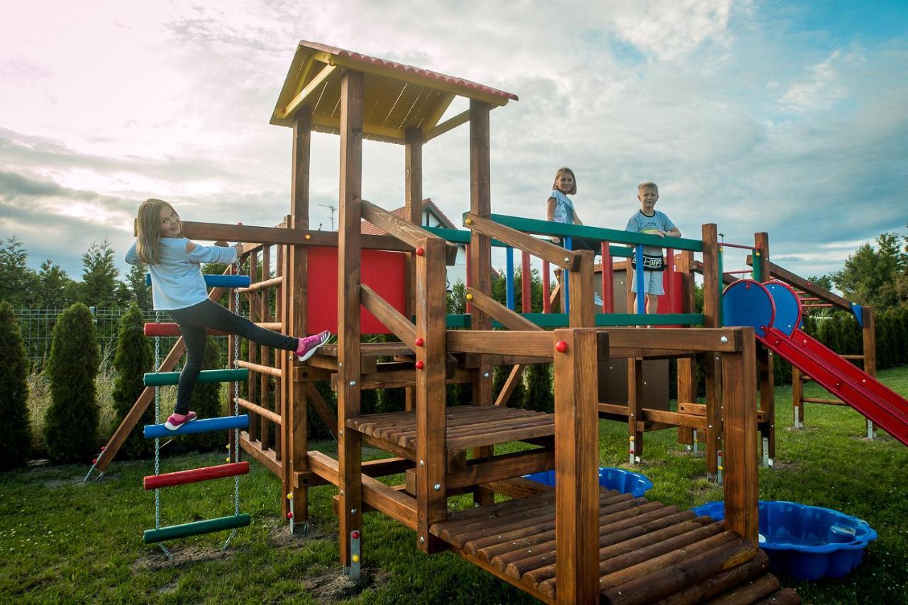 Aqua Fun Domki Z Basenem Ujście-Darłowskie Kültér fotó