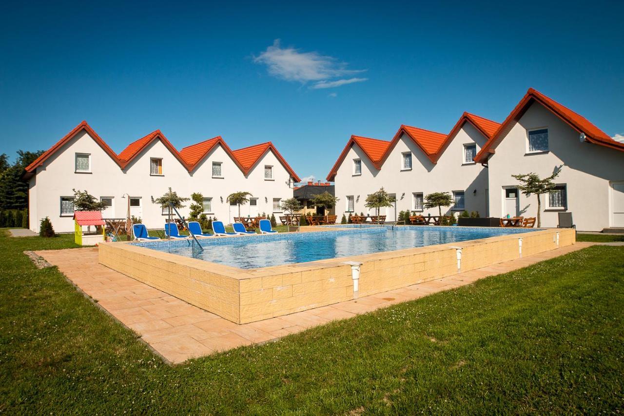 Aqua Fun Domki Z Basenem Ujście-Darłowskie Kültér fotó