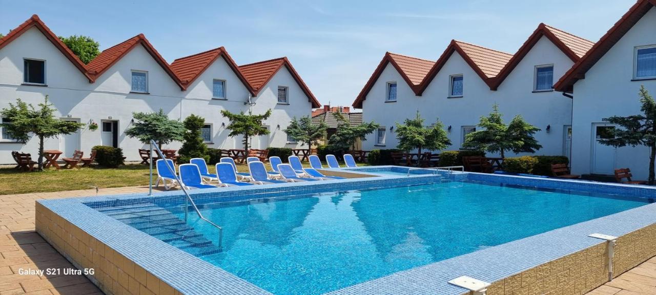 Aqua Fun Domki Z Basenem Ujście-Darłowskie Kültér fotó