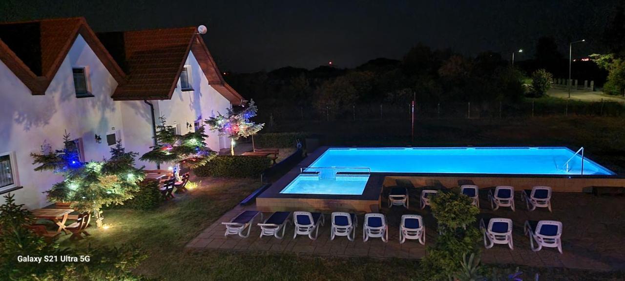 Aqua Fun Domki Z Basenem Ujście-Darłowskie Kültér fotó